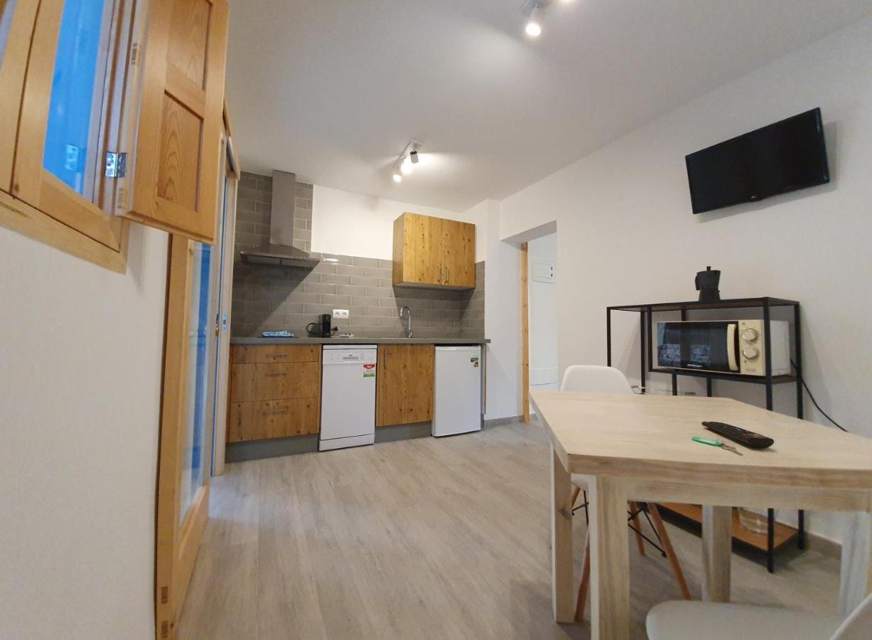 Apartamentos Cas Xurrac Es Caló Eksteriør bilde
