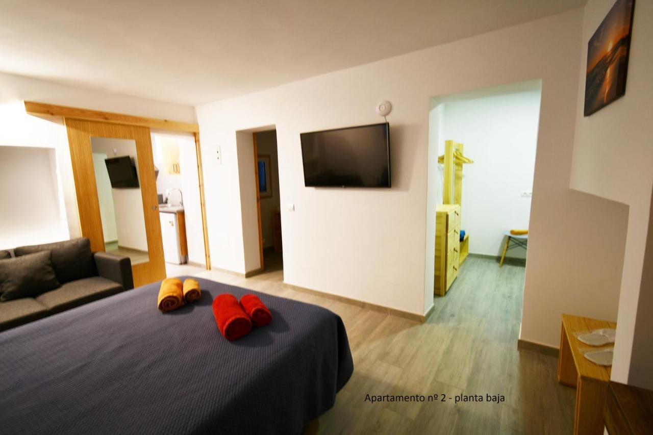 Apartamentos Cas Xurrac Es Caló Eksteriør bilde